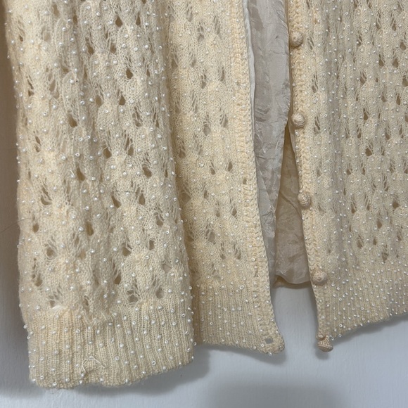 Vintage Alexander’s wool crochet knit, pearl button, front cardigan small - Picture 4 of 7